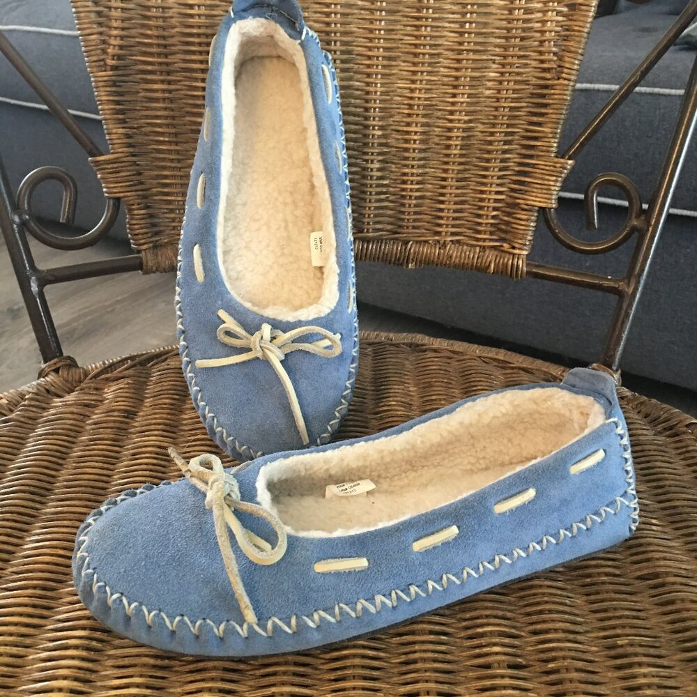 L.L. Bean Women's Moccasin Slippers Size 6 M Hearthside Sherpa Lined